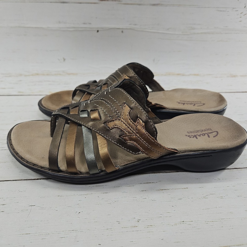 Clarks Bendable Women 9.5 Brown Leather Metallic Wedge Toe Post Sandal Shoes - Picture 4 of 10